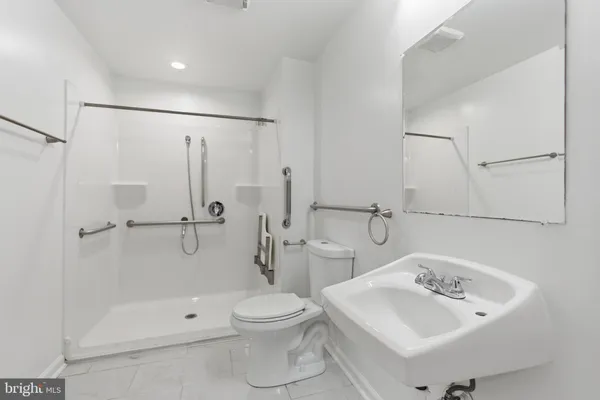 $1,600 | 2726 Fort Baker Drive Southeast, Unit 3, Washington, DC 20020