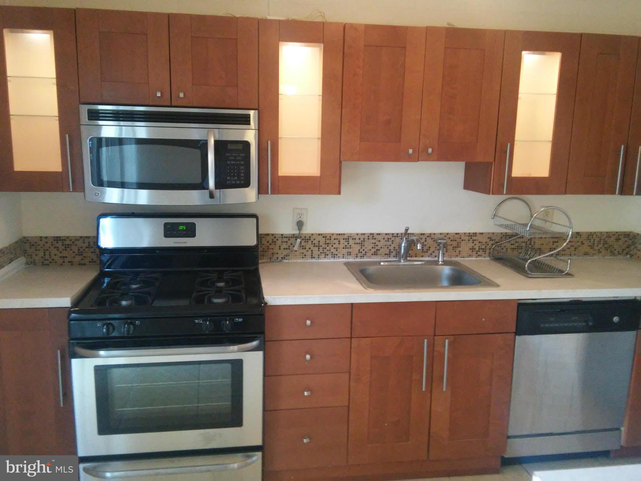 4700 Vancouver Road Baltimore, MD 21229 - Photo 15 of 28 Kitchen