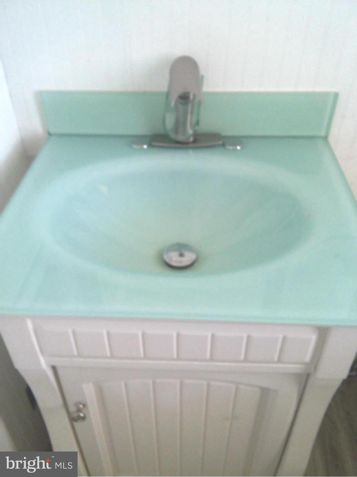 4700 Vancouver Road Baltimore, MD 21229 - Photo 19 of 28 Bath