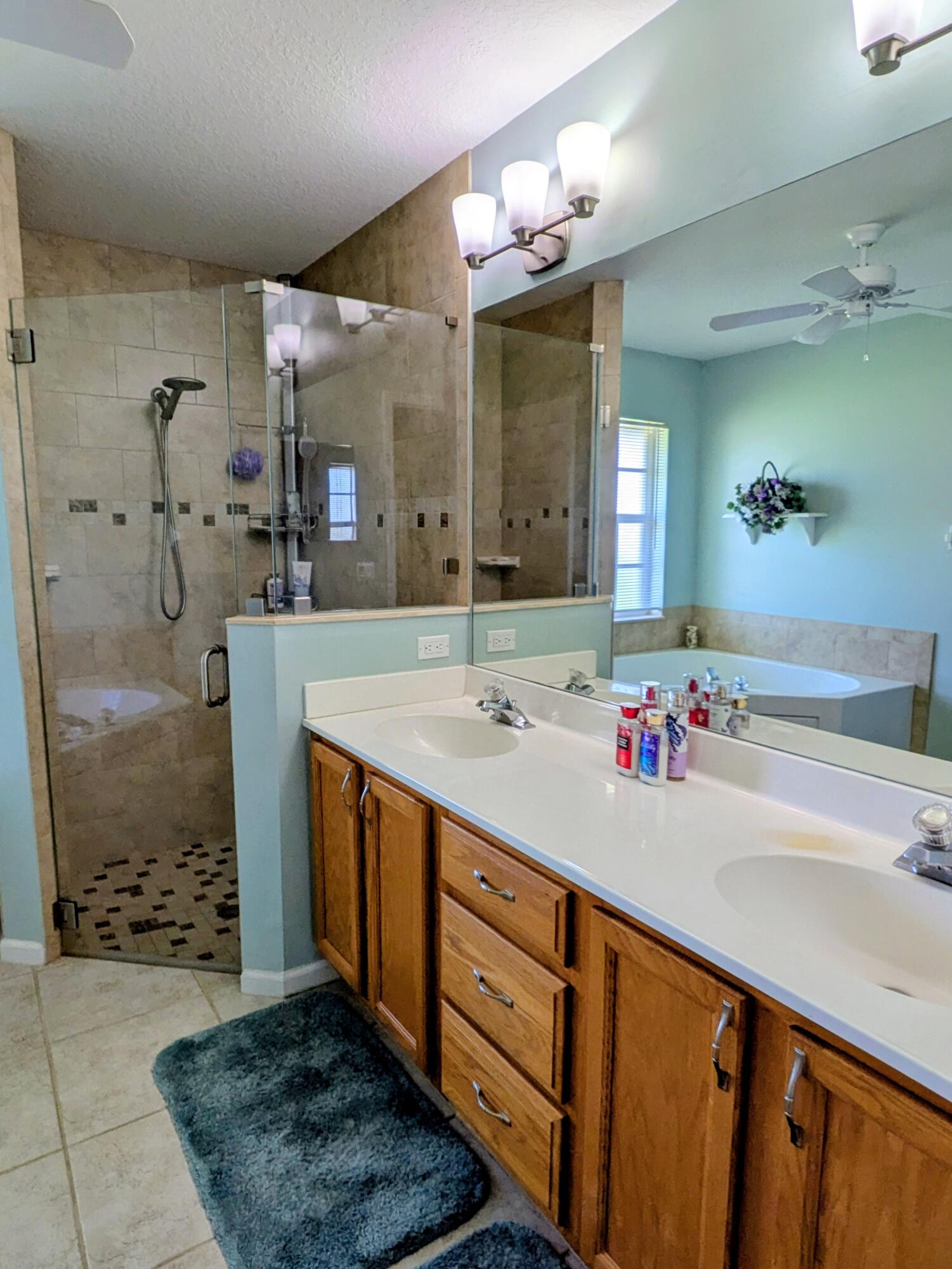 357 Southeast Cork Road Port St. Lucie, FL 34984 - Photo 18 of 39 PXL_20260516_155632006.MP~2