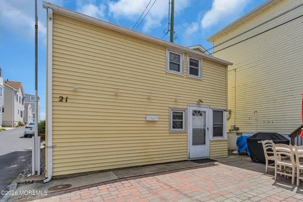 $3,300 | 21 East Bay Way, Lavallette, NJ 08735