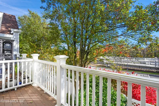 $1,675,000 | 51 Forest Avenue, Unit 96, Old Greenwich, CT 06870