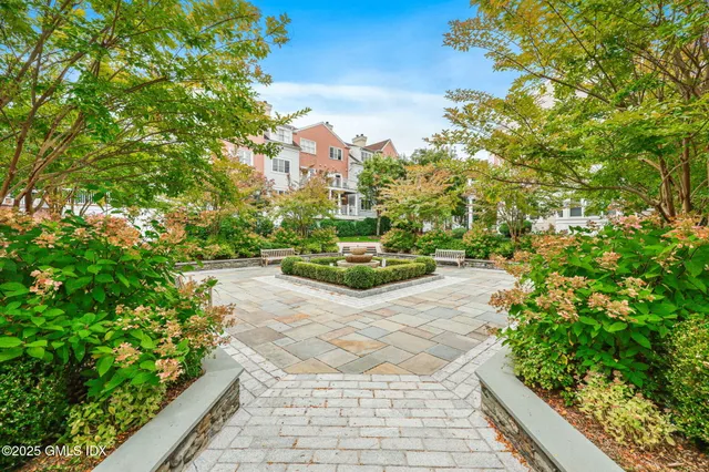 $1,675,000 | 51 Forest Avenue, Unit 96, Old Greenwich, CT 06870