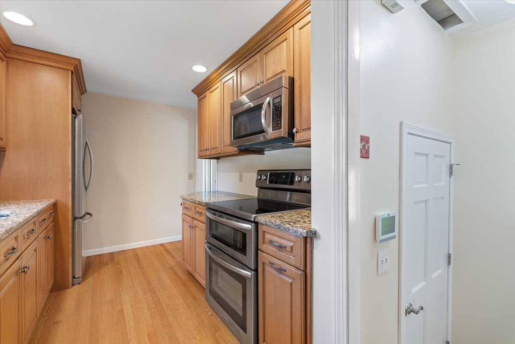 112 Dry Bridge Road Westfield, MA 01085 - Photo 5 of 32 Gallery Image 5