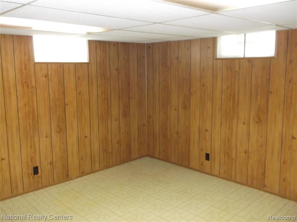 2037 East Maple Road Birmingham, MI 48009 - Photo 17 of 21