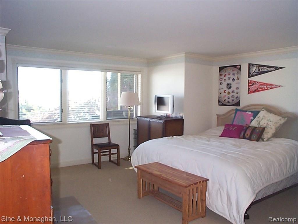 1177 River Road St. Clair, MI 48079 - Photo 23 of 58 23 BEDROOM 4 1177 RIVER.jpg