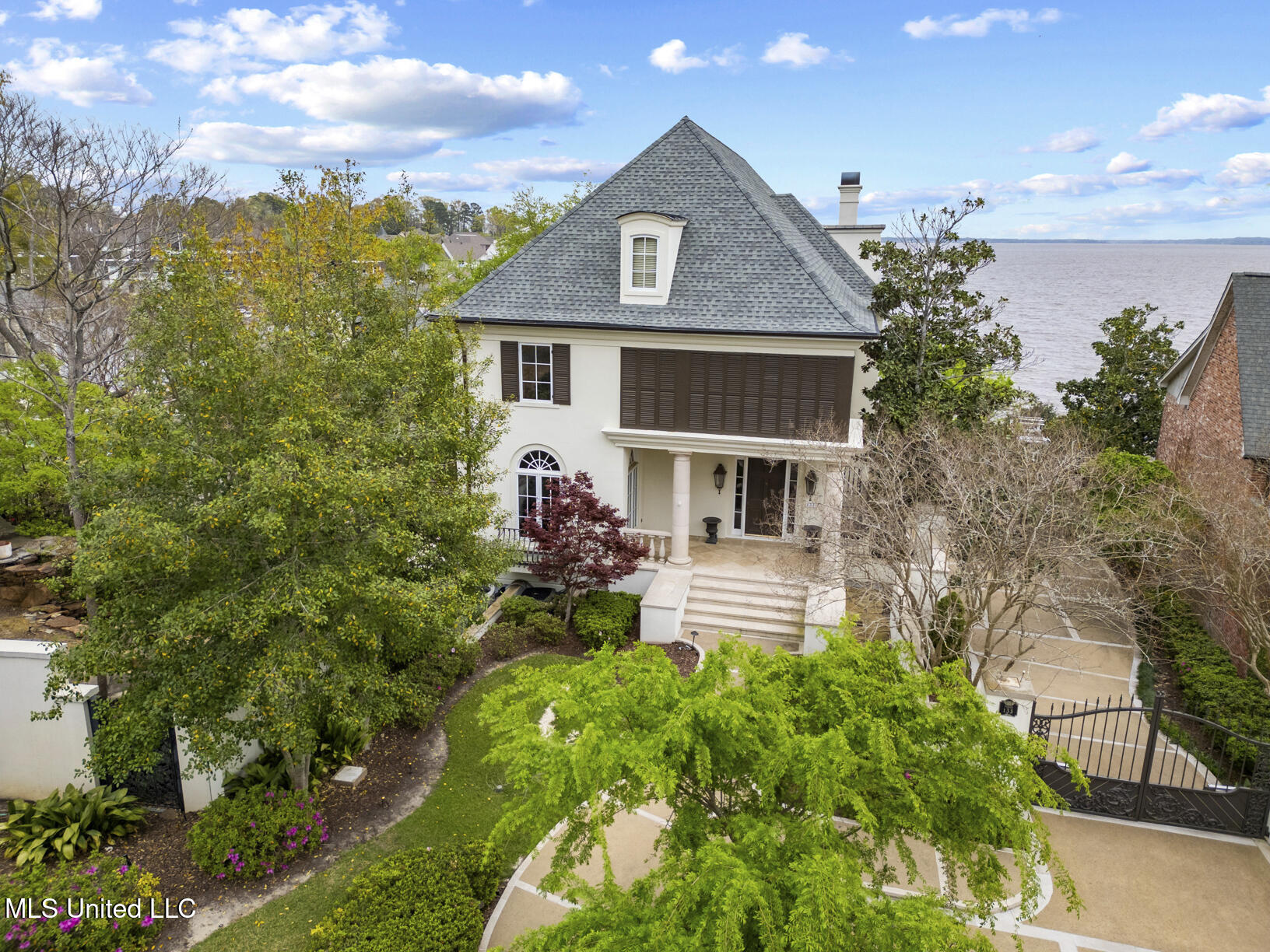 133 Overlook Drone-2