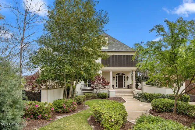 $1,495,000 | 133 Overlook Pointe Drive, Ridgeland, MS 39157