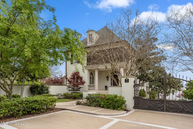 $1,495,000 | 133 Overlook Pointe Drive, Ridgeland, MS 39157