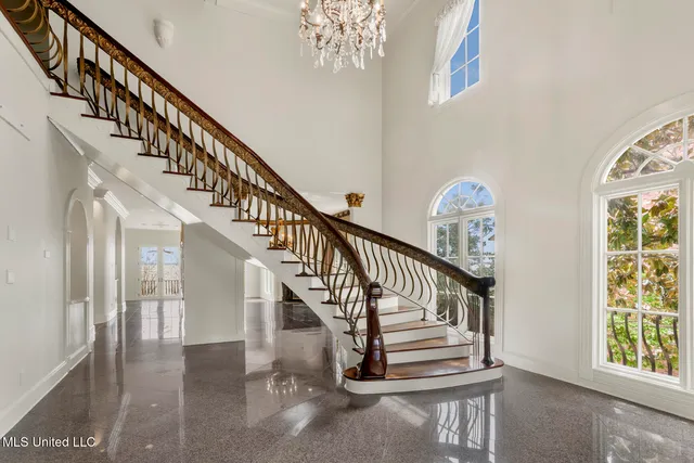 $1,495,000 | 133 Overlook Pointe Drive, Ridgeland, MS 39157