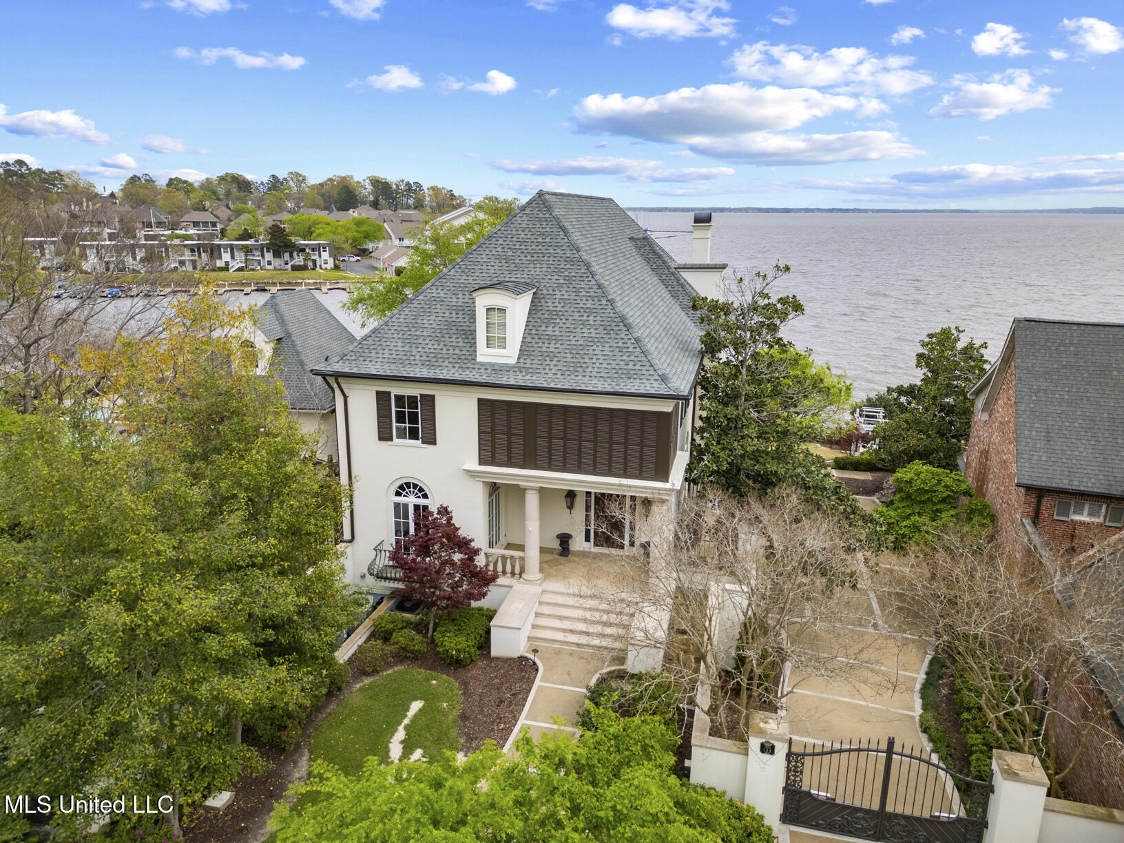 133 Overlook Pointe Drive Ridgeland, MS 39157 - Photo 2 of 70 133 Overlook Drone-1