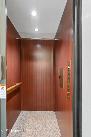 $1,495,000 | 133 Overlook Pointe Drive, Ridgeland, MS 39157