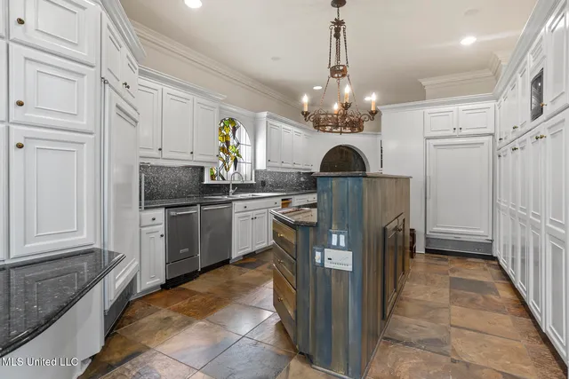 $1,495,000 | 133 Overlook Pointe Drive, Ridgeland, MS 39157