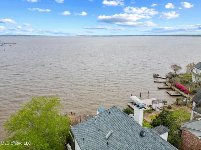 $1,495,000 | 133 Overlook Pointe Drive, Ridgeland, MS 39157
