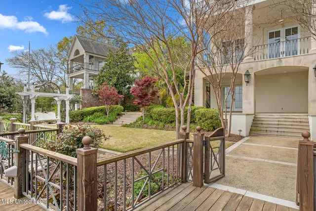 $1,495,000 | 133 Overlook Pointe Drive, Ridgeland, MS 39157