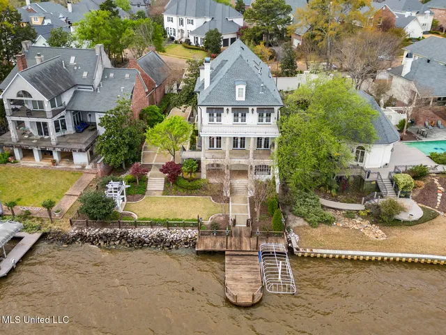 $1,495,000 | 133 Overlook Pointe Drive, Ridgeland, MS 39157