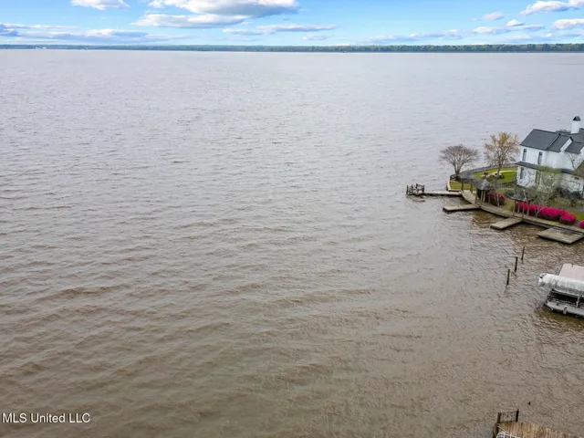 $1,495,000 | 133 Overlook Pointe Drive, Ridgeland, MS 39157