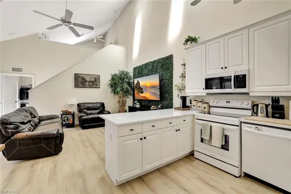 $2,500 | 4350 Covey Circle, Unit 7A, Naples, FL 34109