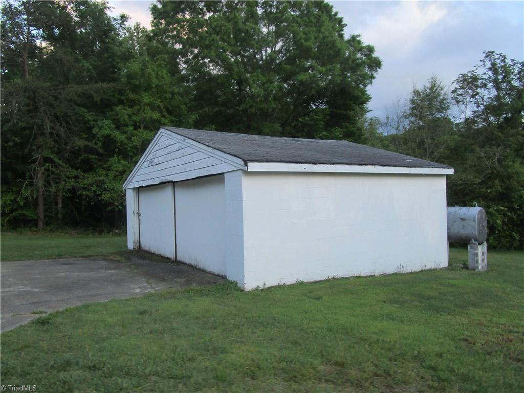 1841 Smothers Road Madison, NC 27025 - Photo 14 of 19