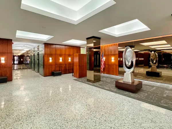 $2,375 | 535 North Michigan Avenue, Unit 2703, Chicago, IL 60611