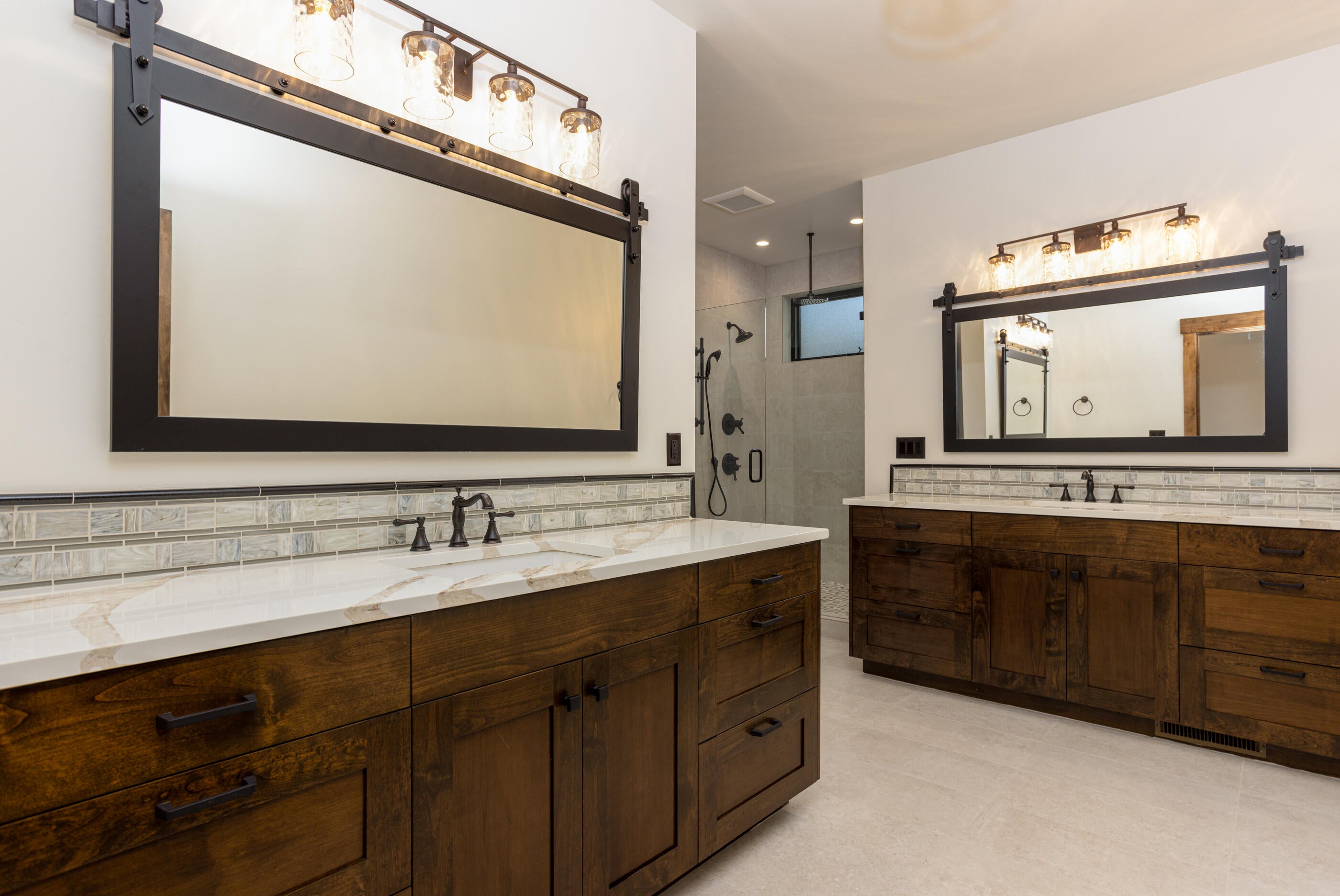 56593 Sunstone Loop, Unit 127 Bend, OR 97707 - Photo 20 of 46 Primary Double Vanities