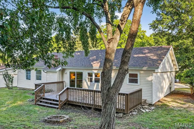 $300,000 | 505 Forest Run Drive, Eureka, MO 63025