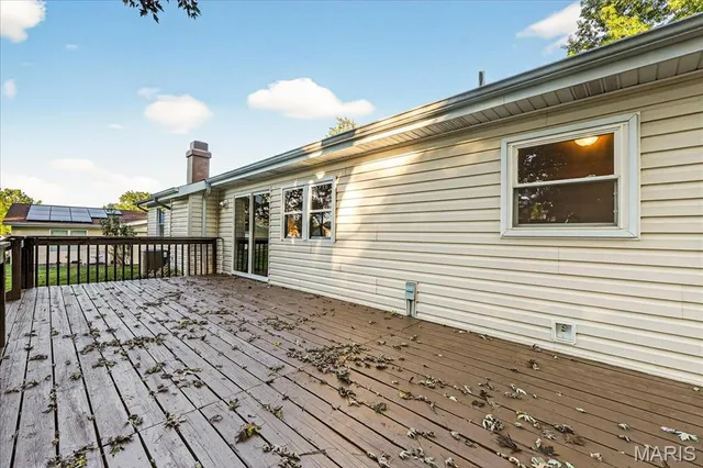 $300,000 | 505 Forest Run Drive, Eureka, MO 63025