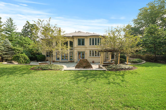 9600 Pacific Court Burr Ridge, IL 60527 - Photo 52 of 58 a view of a house with a yard porch and sitting area