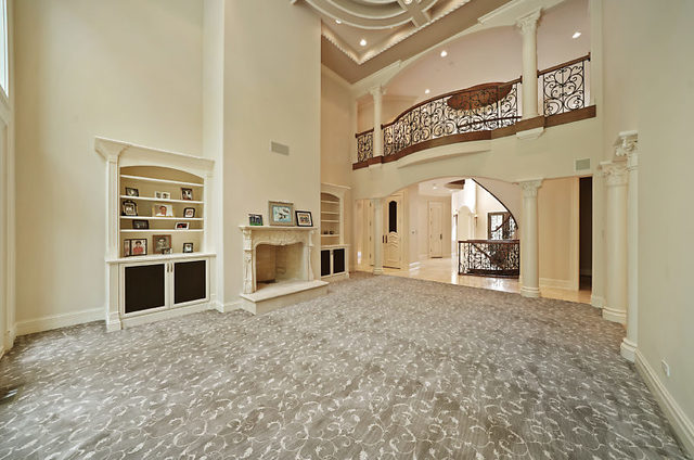 9600 Pacific Court Burr Ridge, IL 60527 - Photo 9 of 58 a view of a hallway with washer and dryer