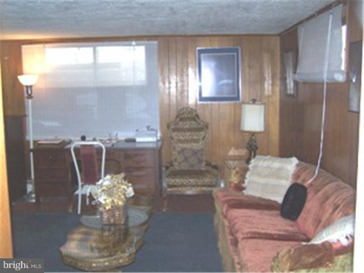 2231 Haverford Road Ardmore, PA 19003 - Photo 16 of 24 Family Room