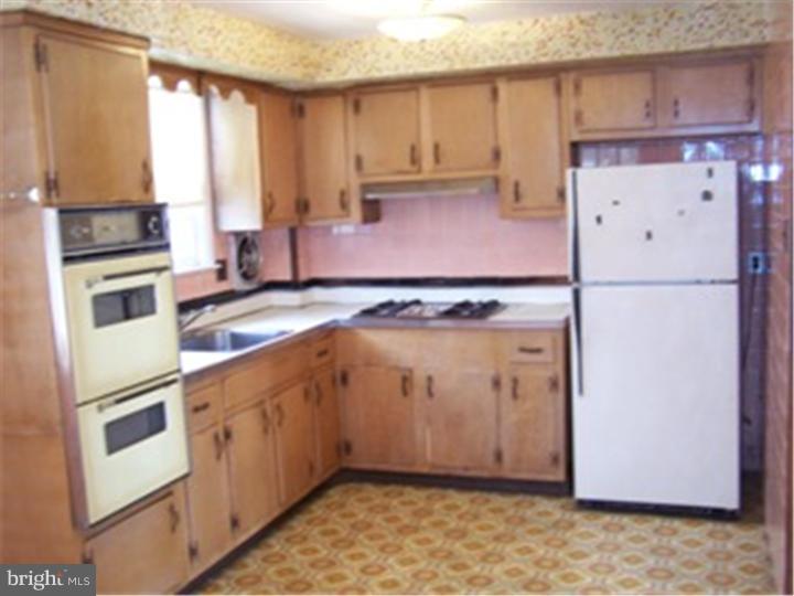 2231 Haverford Road Ardmore, PA 19003 - Photo 10 of 24 Kitchen