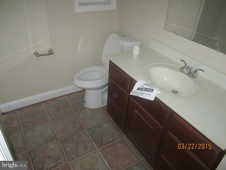 25809 Ridge Road Damascus, MD 20872 - Photo 14 of 16 Bath