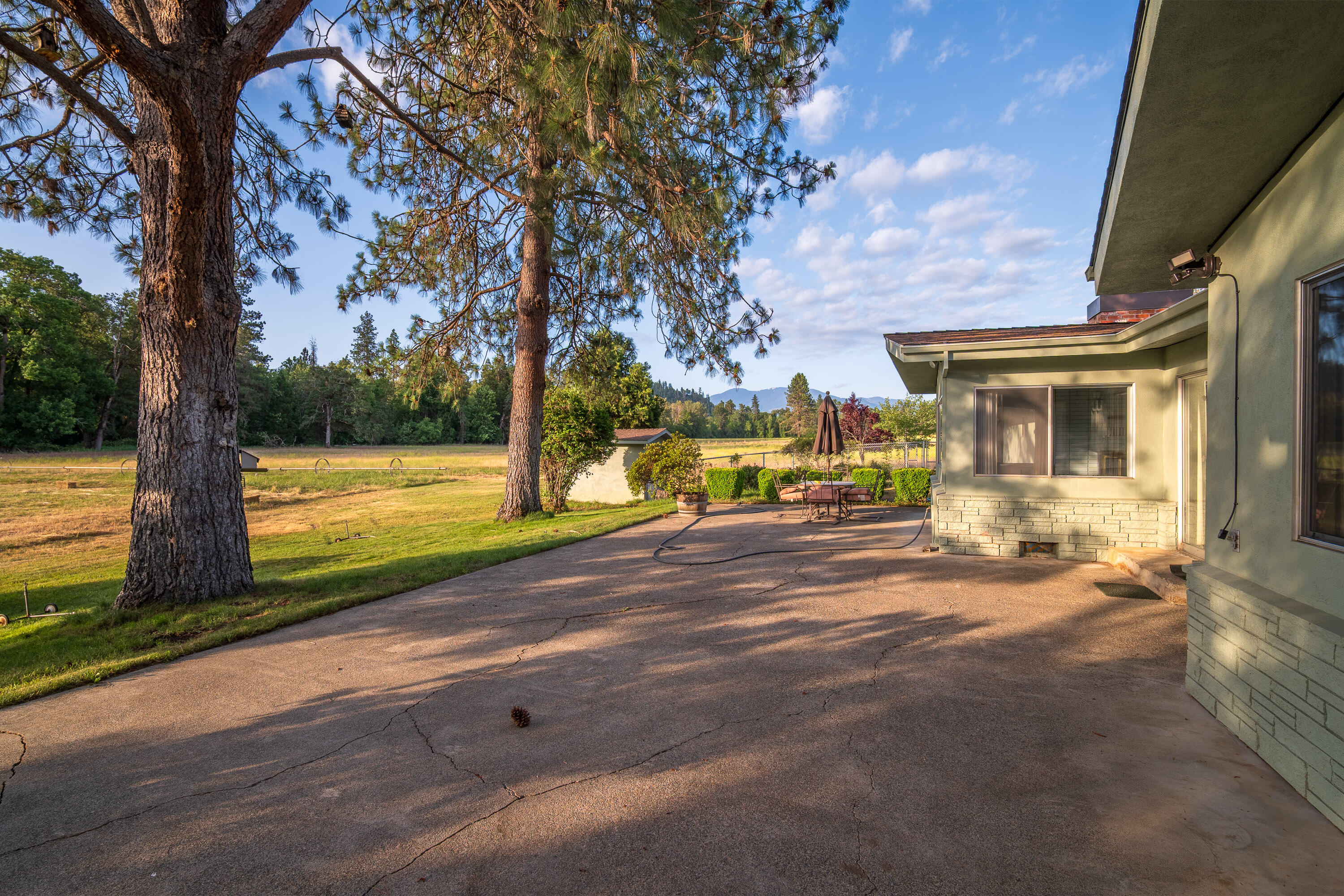 701 Messinger Road Grants Pass, OR 97527 - Photo 35 of 61 701 Messinger35