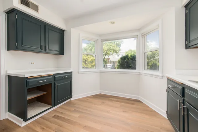 $419,500 | 907 Wilkinson Parkway, Park Ridge, IL 60068