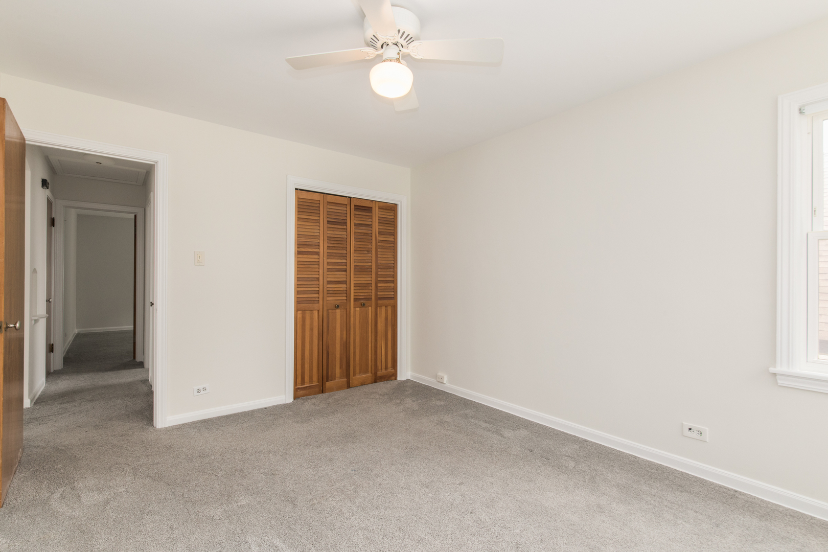 907 Wilkinson Parkway Park Ridge, IL 60068 - Photo 16 of 21 Gallery Image 16