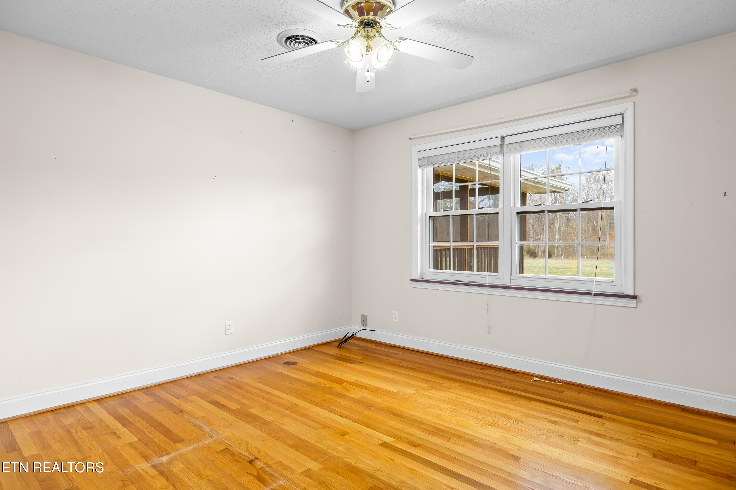 911 Tipton Station Road Knoxville, TN 37920 - Photo 18 of 55 911TiptonStationRd-72