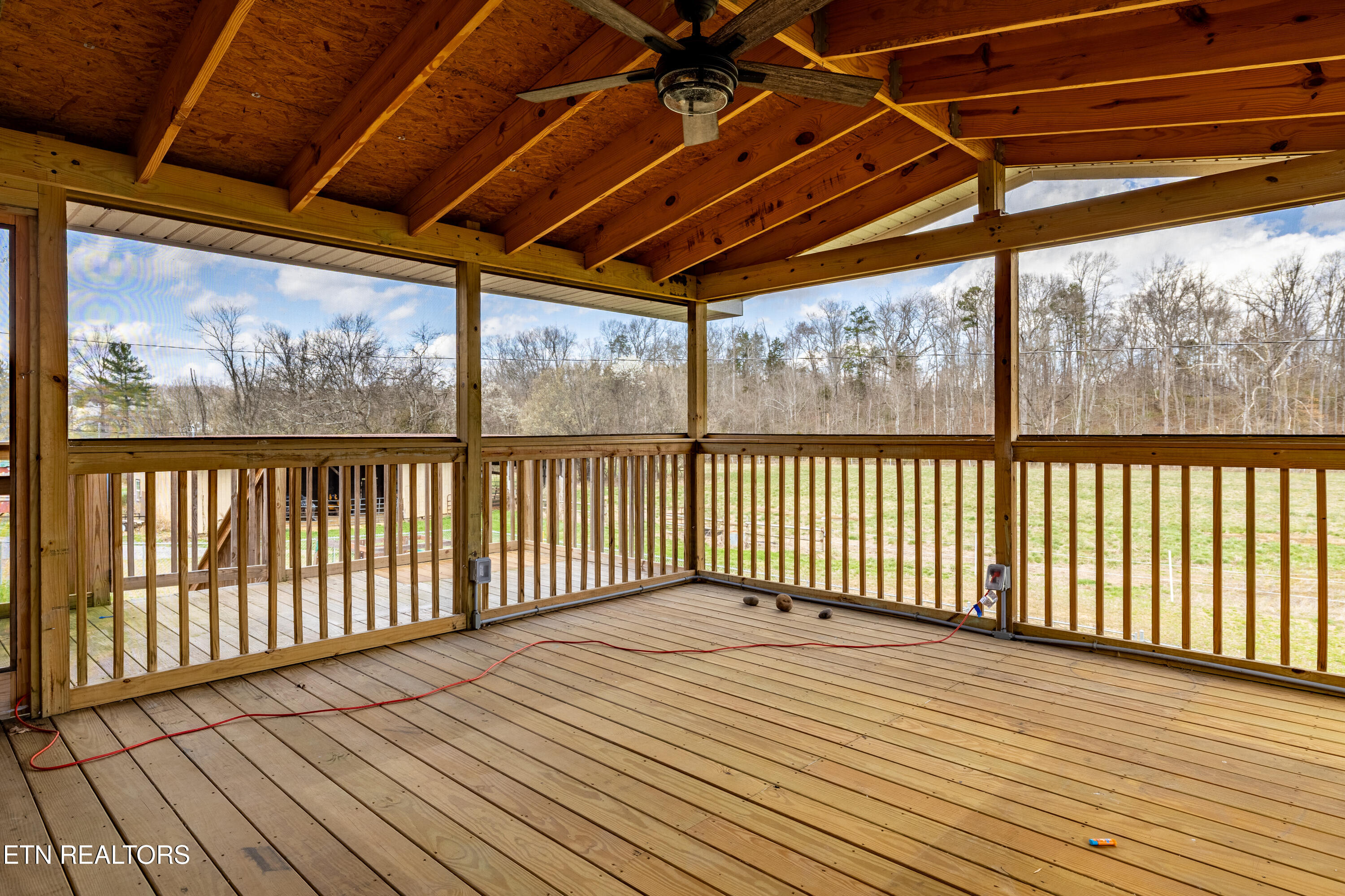 911 Tipton Station Road Knoxville, TN 37920 - Photo 20 of 55 911TiptonStationRd-73