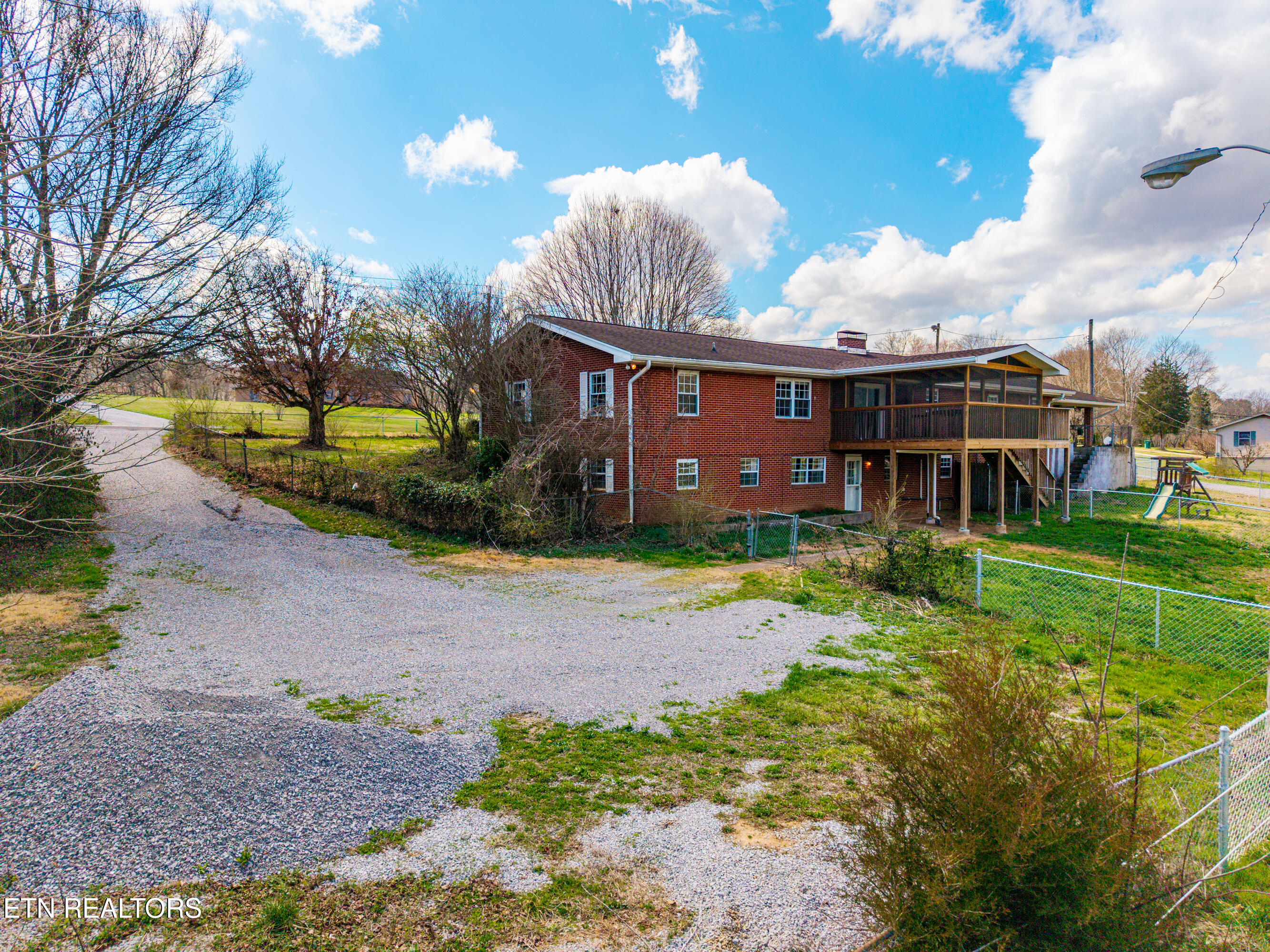 911 Tipton Station Road Knoxville, TN 37920 - Photo 41 of 55 911TiptonStationRd-32