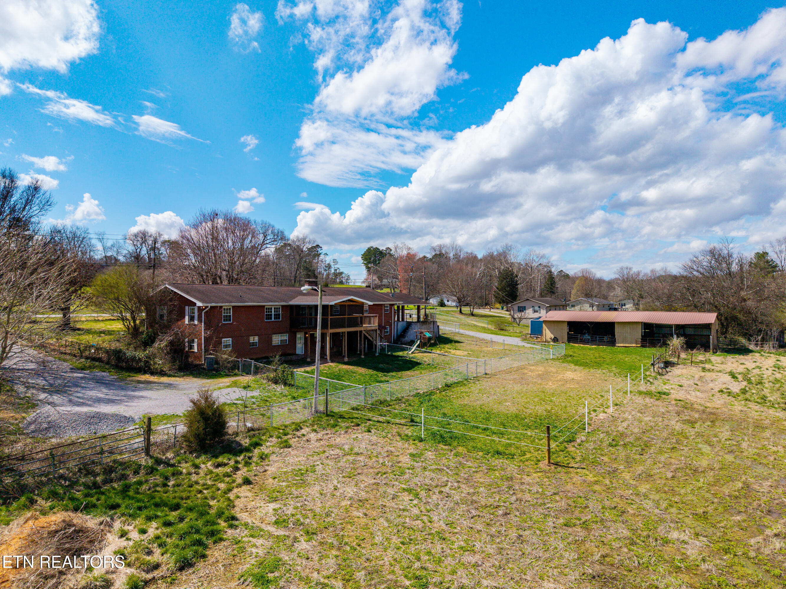 911 Tipton Station Road Knoxville, TN 37920 - Photo 46 of 55 911TiptonStationRd-9