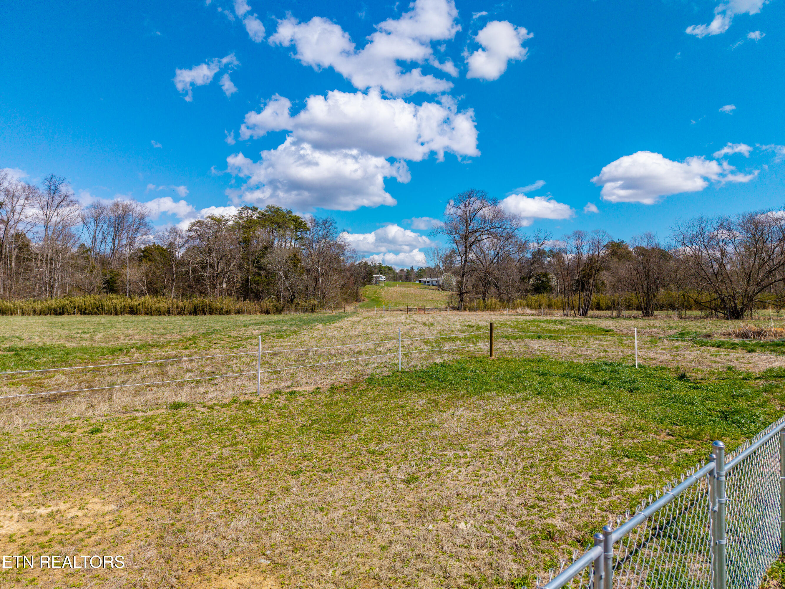 911 Tipton Station Road Knoxville, TN 37920 - Photo 47 of 55 911TiptonStationRd-7