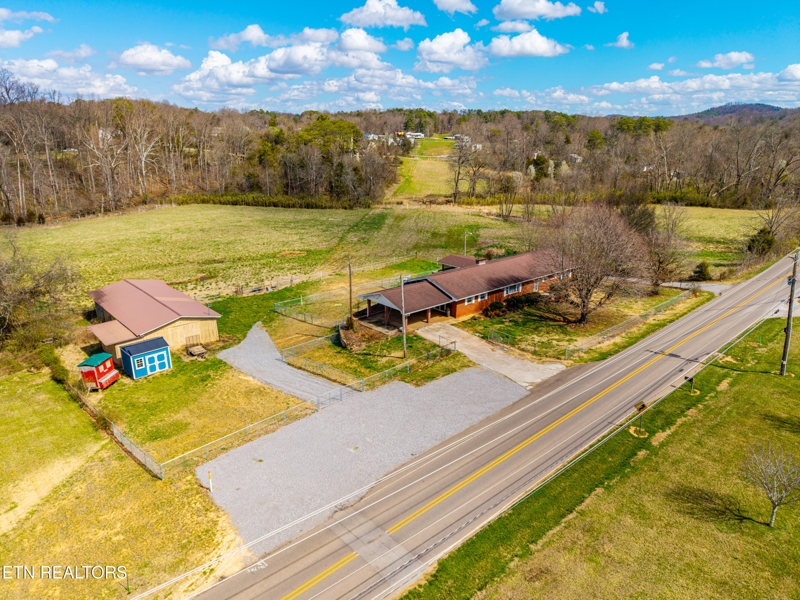 911 Tipton Station Road Knoxville, TN 37920 - Photo 5 of 55 911TiptonStationRd-37