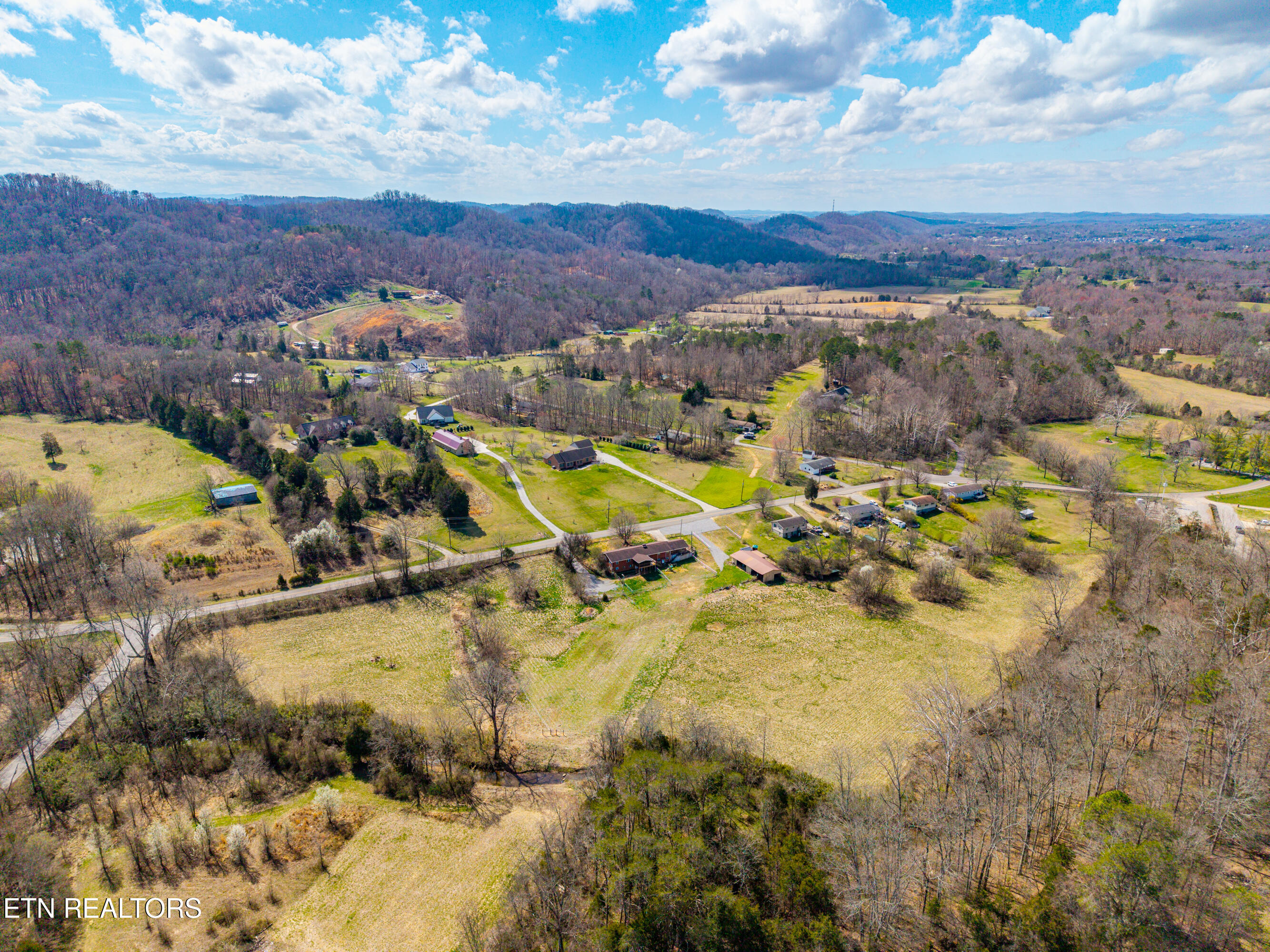 911 Tipton Station Road Knoxville, TN 37920 - Photo 51 of 55 911TiptonStationRd-26
