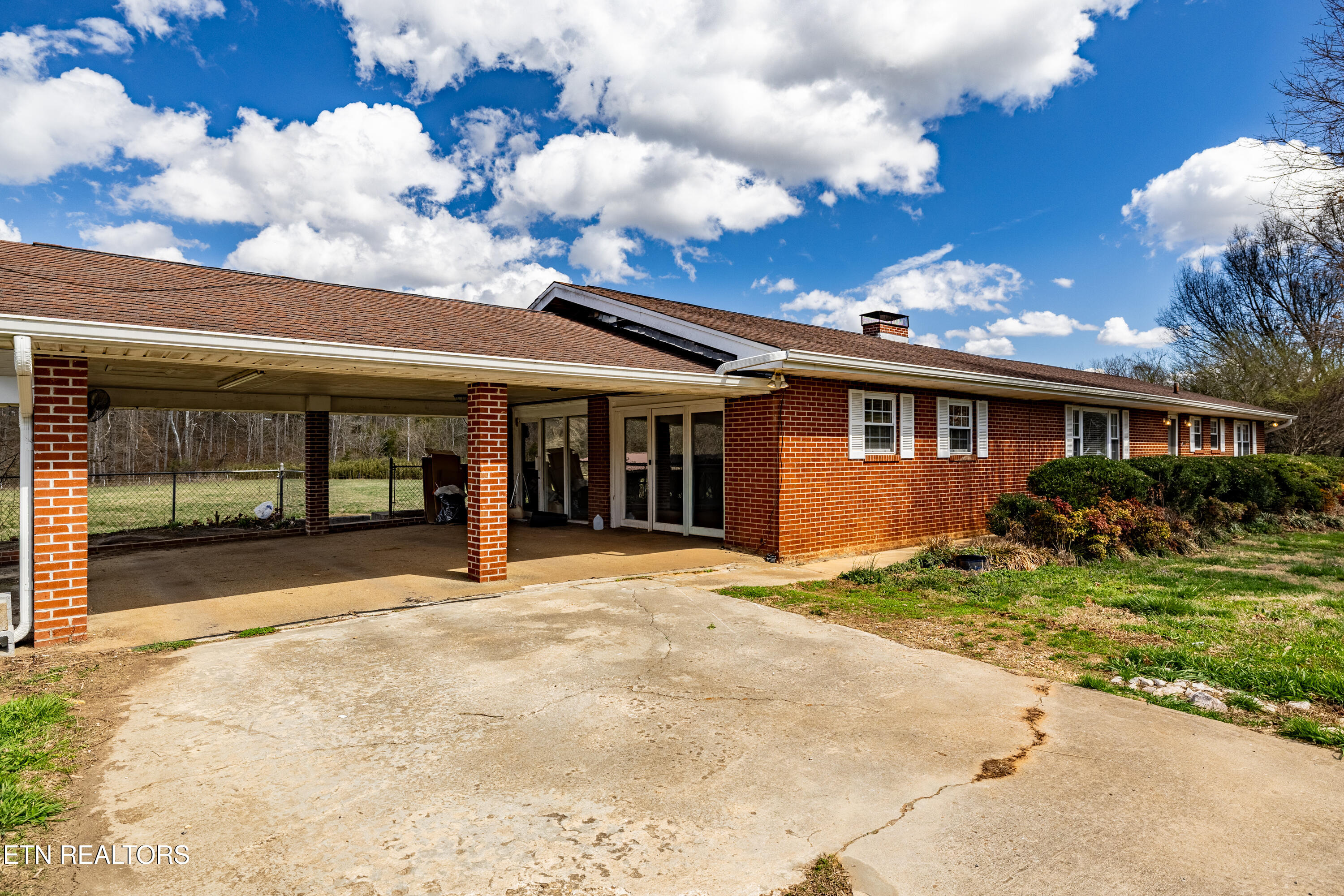 911 Tipton Station Road Knoxville, TN 37920 - Photo 53 of 55 911TiptonStationRd-76
