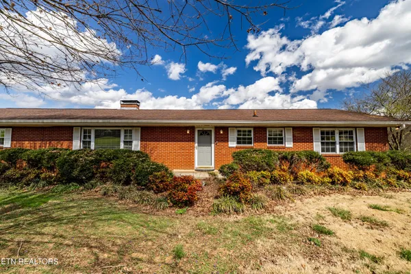 $698,900 | 911 Tipton Station Road, Knoxville, TN 37920