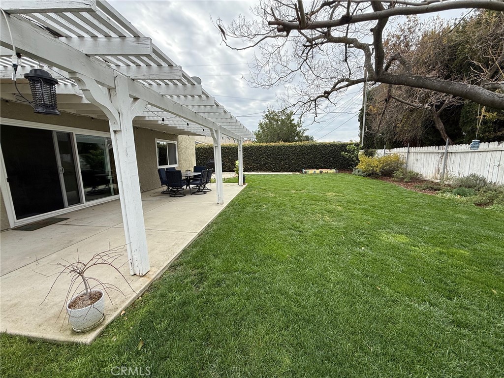 2002 Malcolm Street Simi Valley, CA 93065 - Photo 16 of 18 Backyard