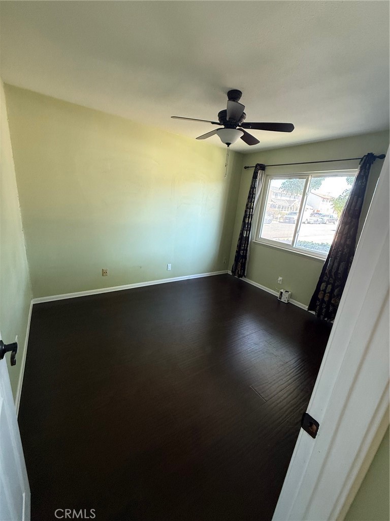 2002 Malcolm Street Simi Valley, CA 93065 - Photo 6 of 18 Downstairs bedroom