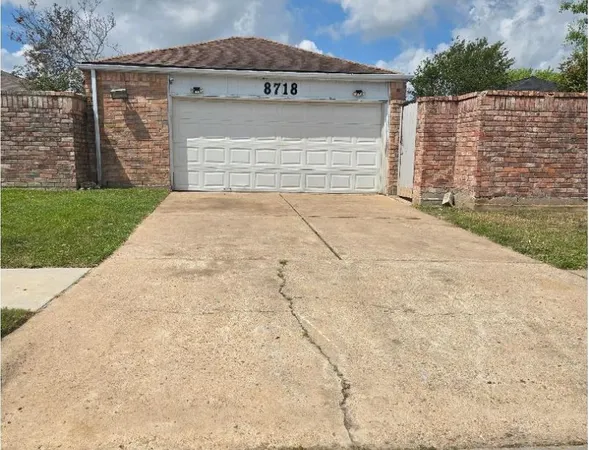 $1,800 | 8718 Brummel Drive, Houston, TX 77099