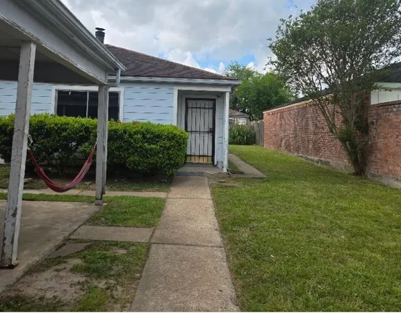 $1,800 | 8718 Brummel Drive, Houston, TX 77099