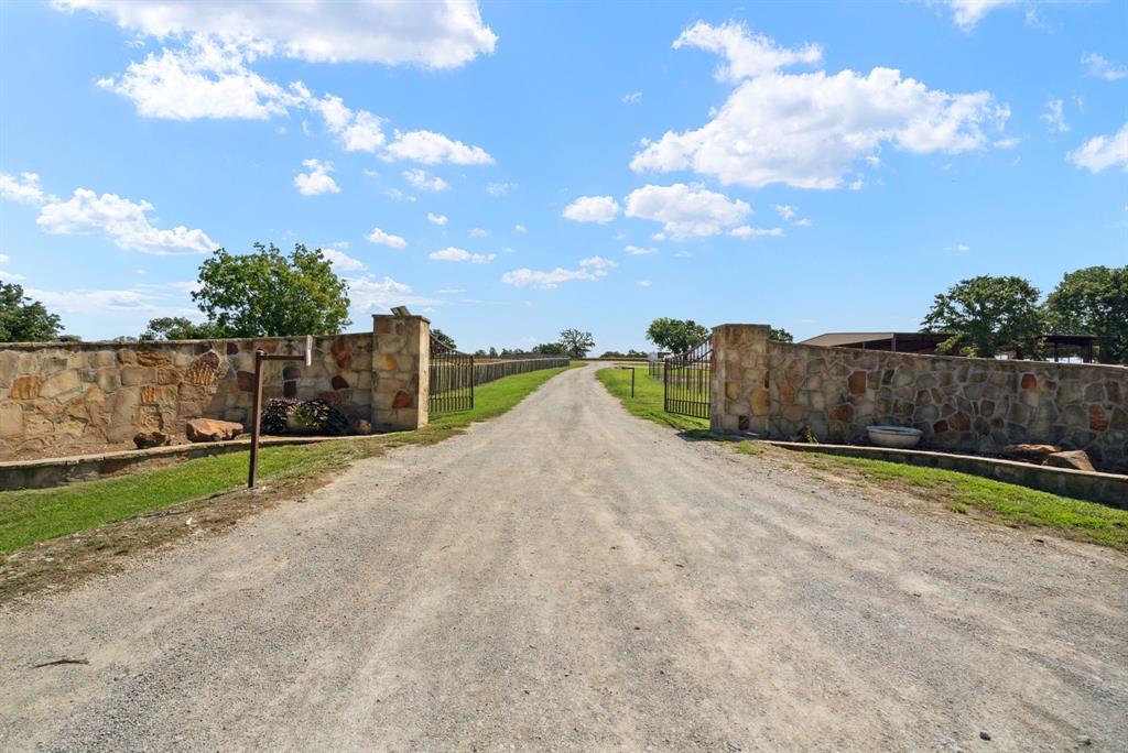 2710 Advance Road Poolville, TX 76487 - Photo 20 of 40 a view of a basket ball ground