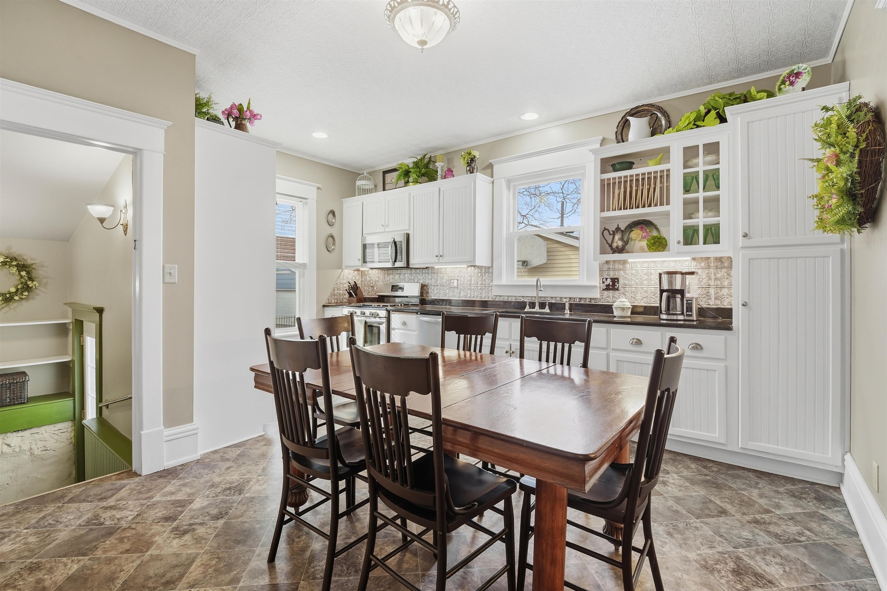 348 Broad Street Menasha, WI 54952 - Photo 15 of 40